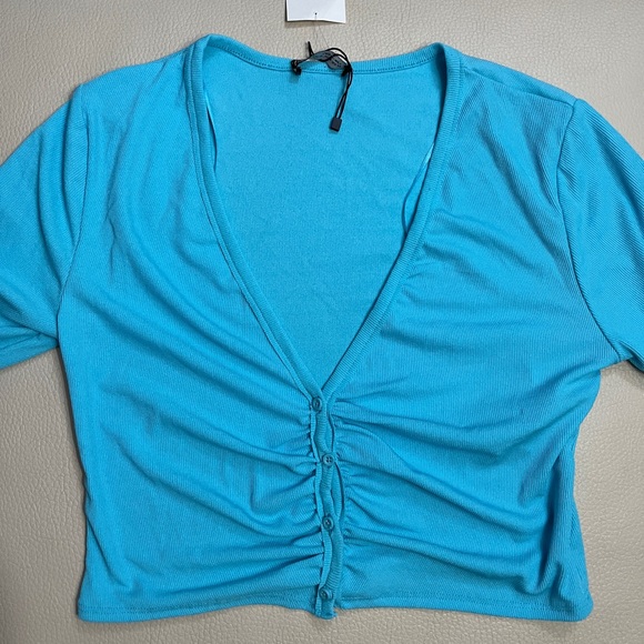 Zara Women’s Cropped Ruched Knit Cardigan - Size M - Picture 3 of 7